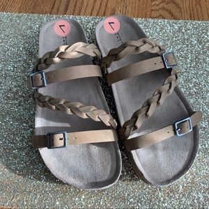 Indigo new sandals size 7